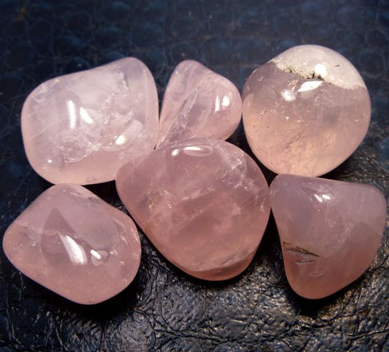 Natural Rose Quartz stone - Grade A