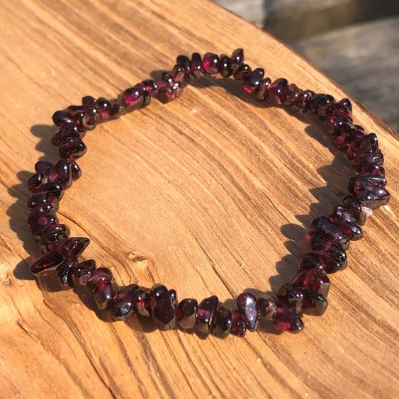 natural Garnet chip bracelet