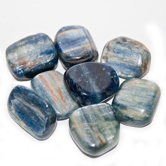 Natural Kyanite stone - Grade A