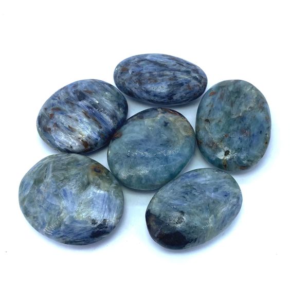 Natural Kyanite stone - Grade A